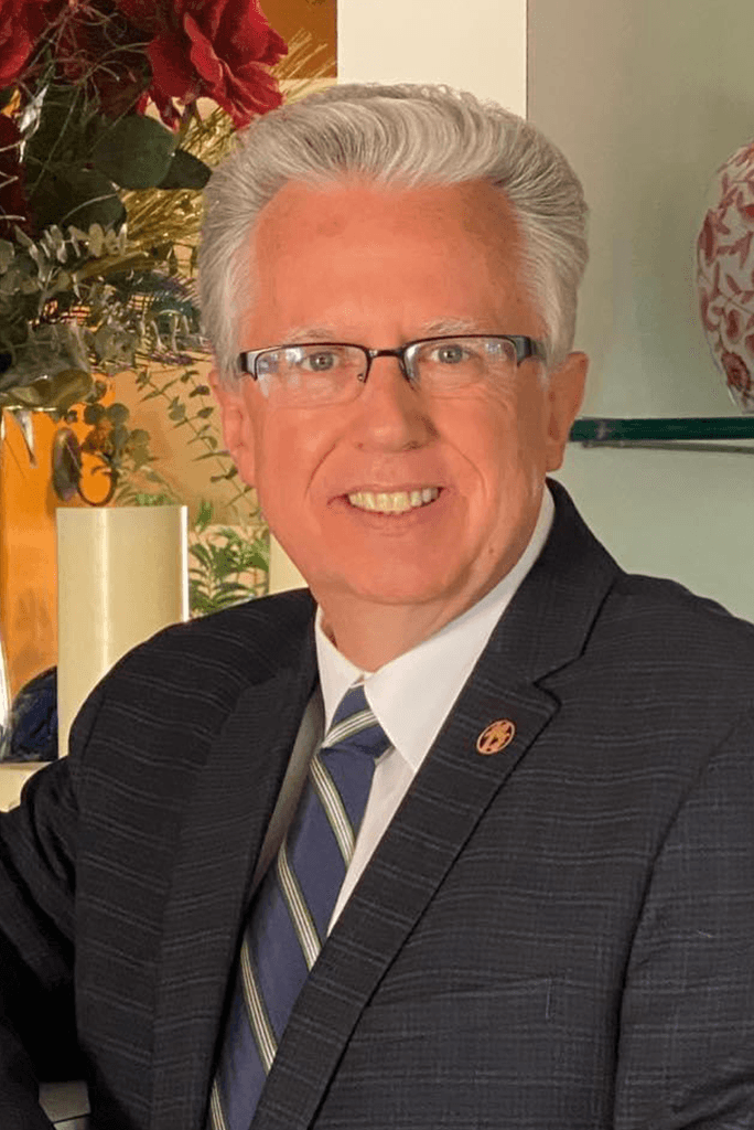 Dr. Dennis Shearer